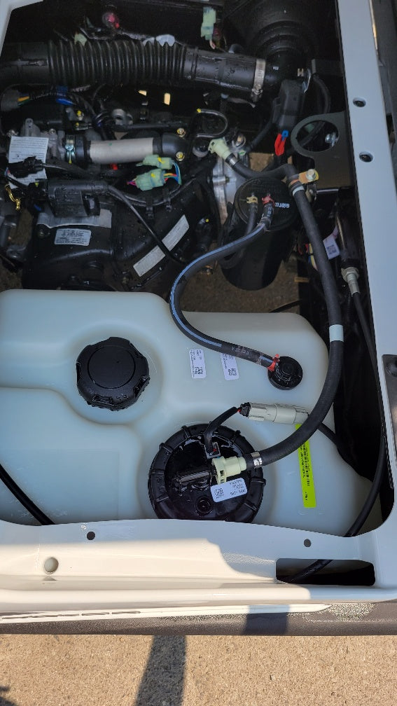 2023 EZGO Valor EFI Gas - White *SOLD*