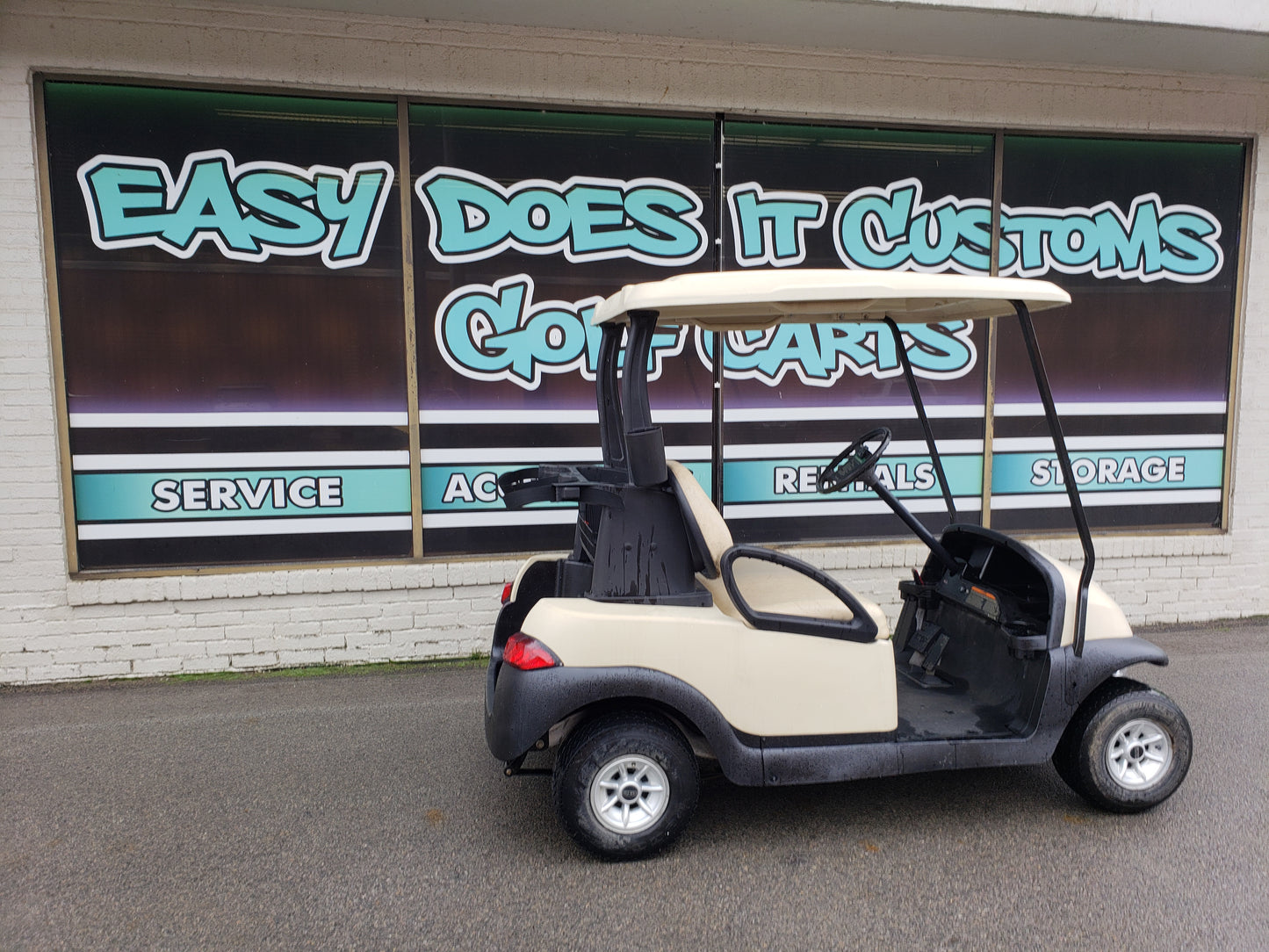 2005 Gas Club Car Precedent Golf Cart *SOLD*