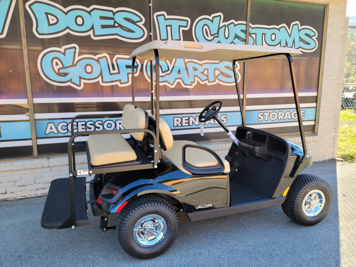 2022 EZGO Valor Golf Cart 48v - Tan Seats *SOLD*