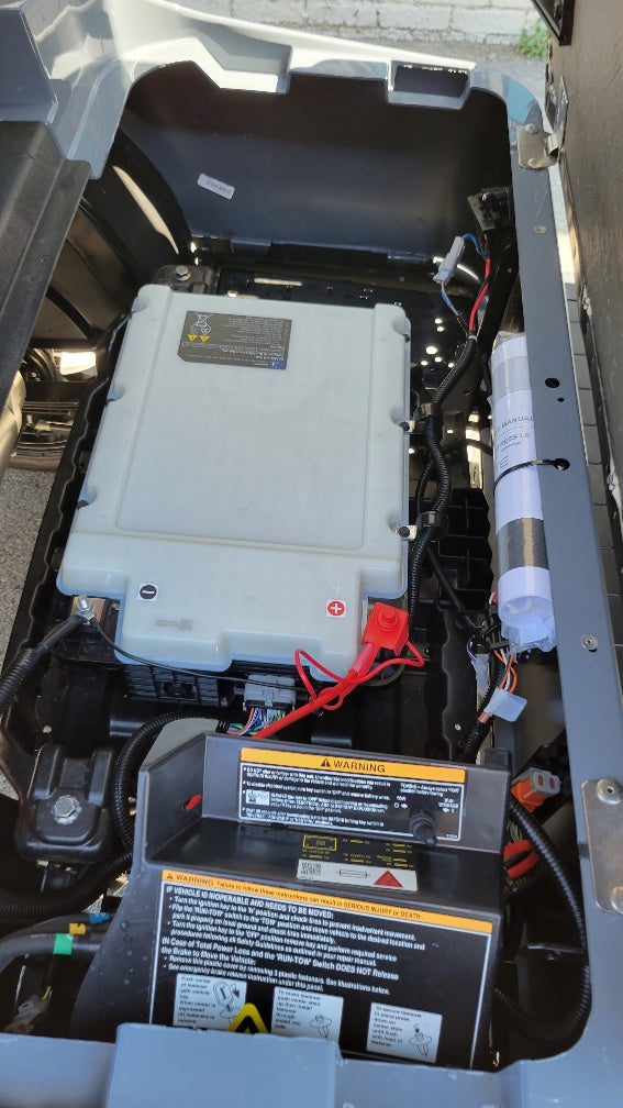 2023 EZGO Express L6 Elite 4.2 *SOLD*