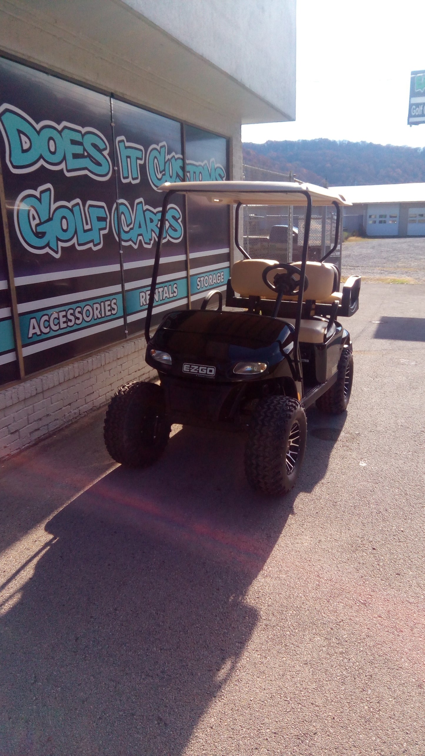 2018 EZGO TXT Gas GOLF CART *SOLD*