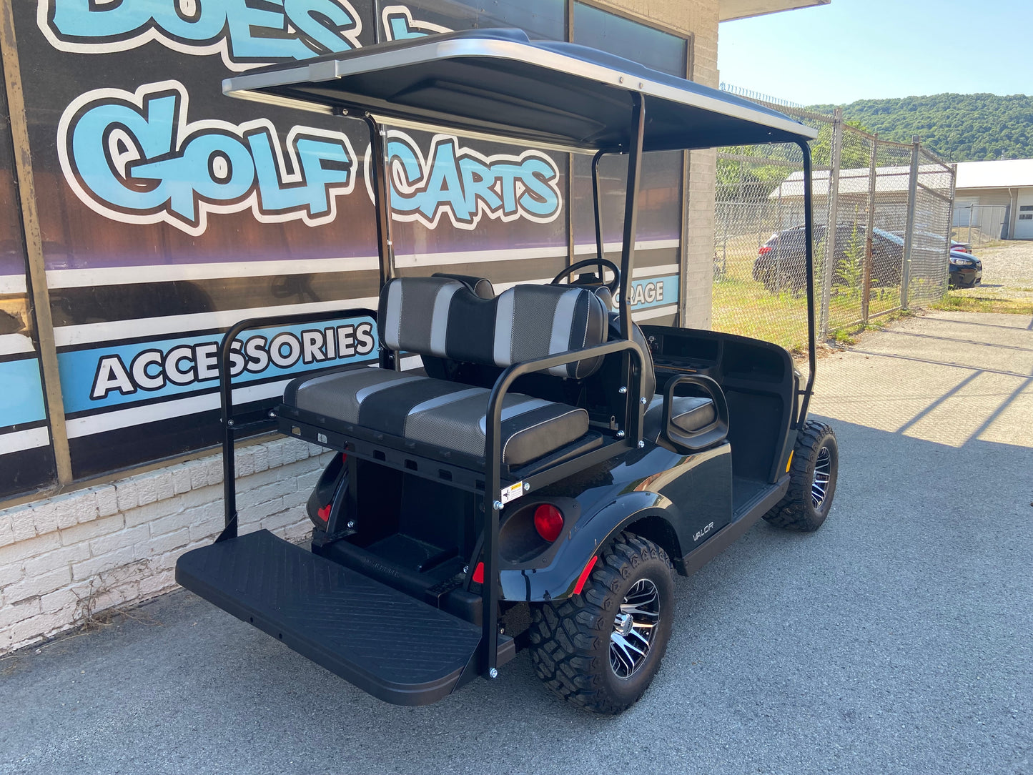 2022 EZGO 48v Valor - Black *SOLD*