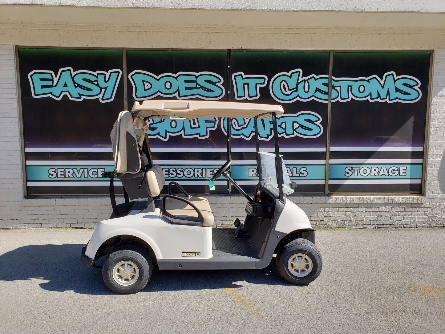 2017 Electric EZGO RXV Golf Cart with New Batteries *SOLD*