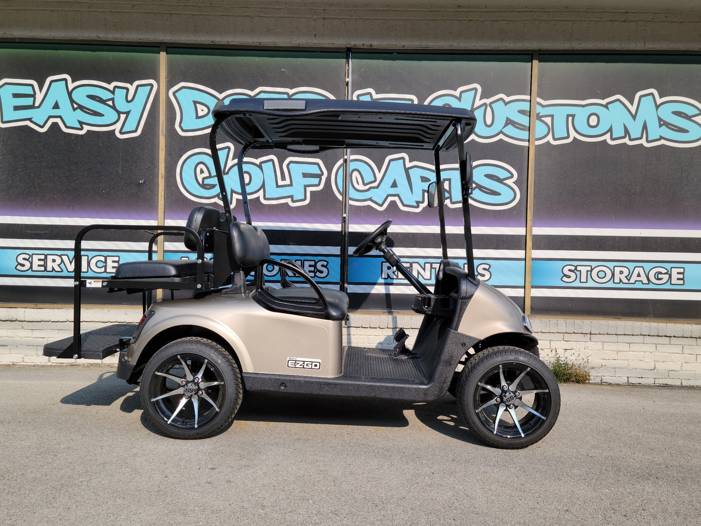 2017 Electric EZGO RXV - Almond *SOLD*