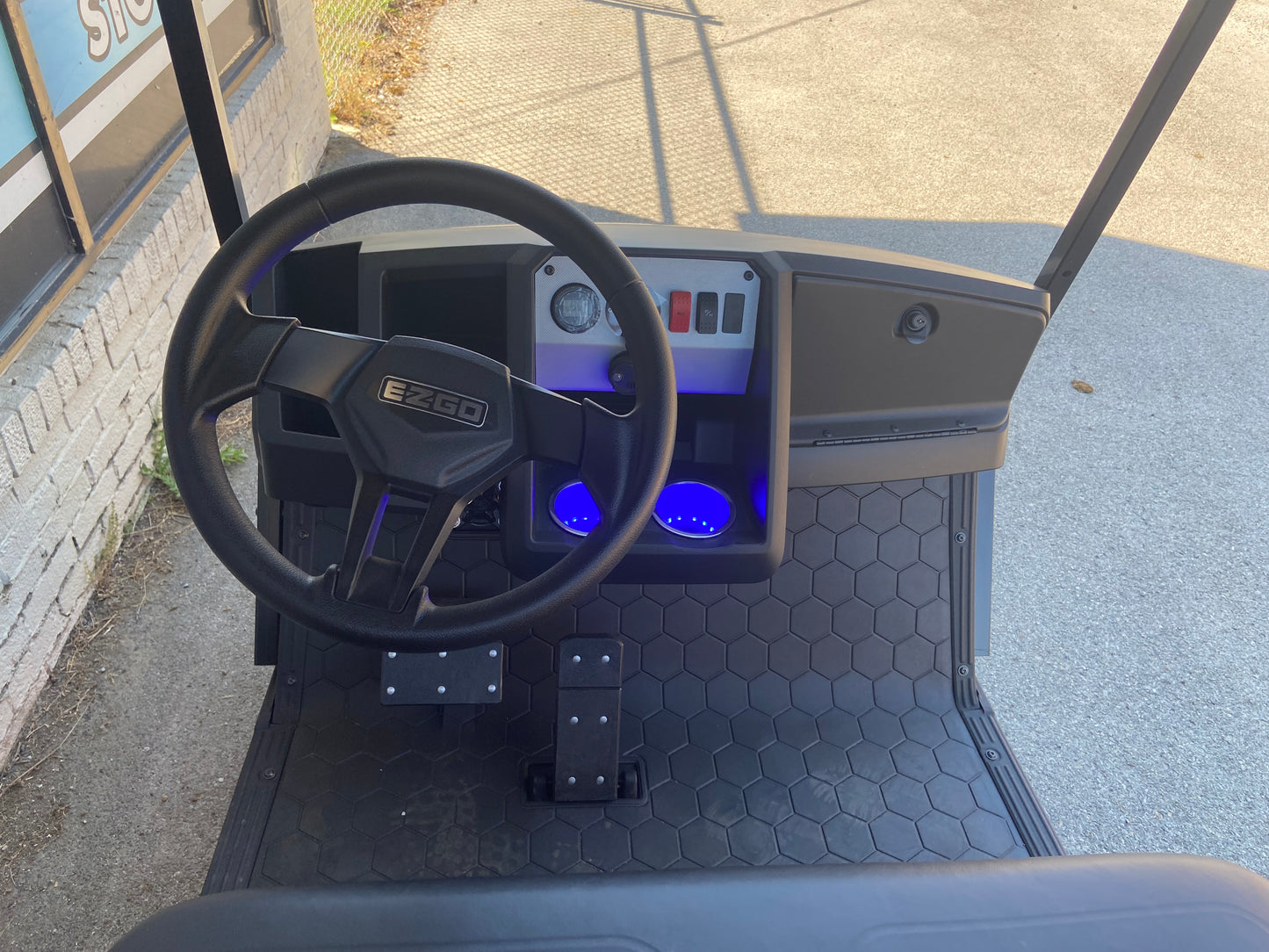 2022 EZGO Express S2 72v *SOLD*